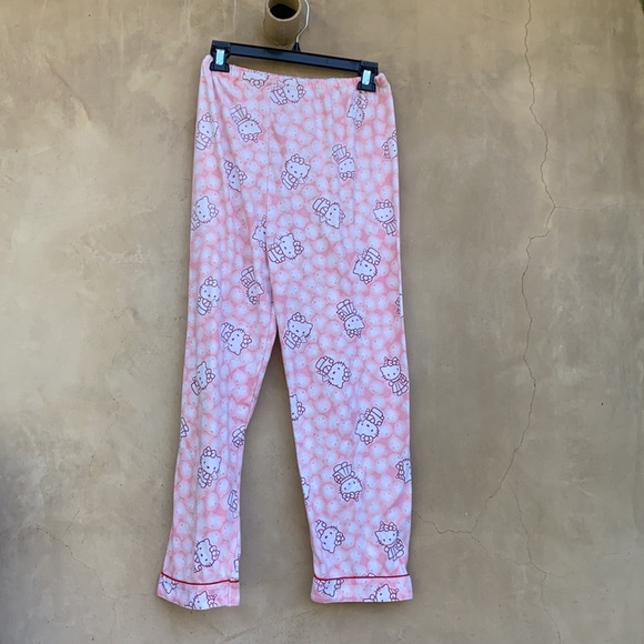 A hello kitty pj set, and would fit someone on the more petite side. - Picture 2 of 3